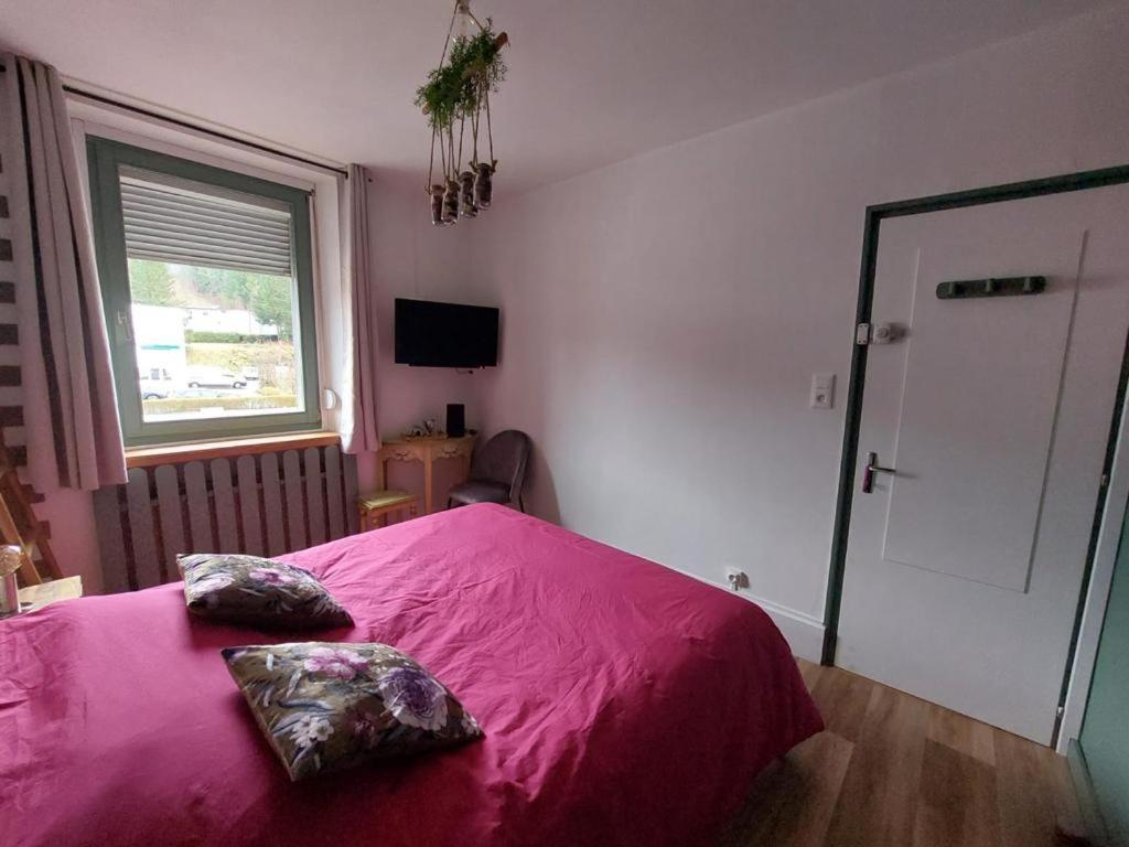 Au Bonheur Fait Maison Bed & Breakfast Saint Maurice sur Moselle Bagian luar foto