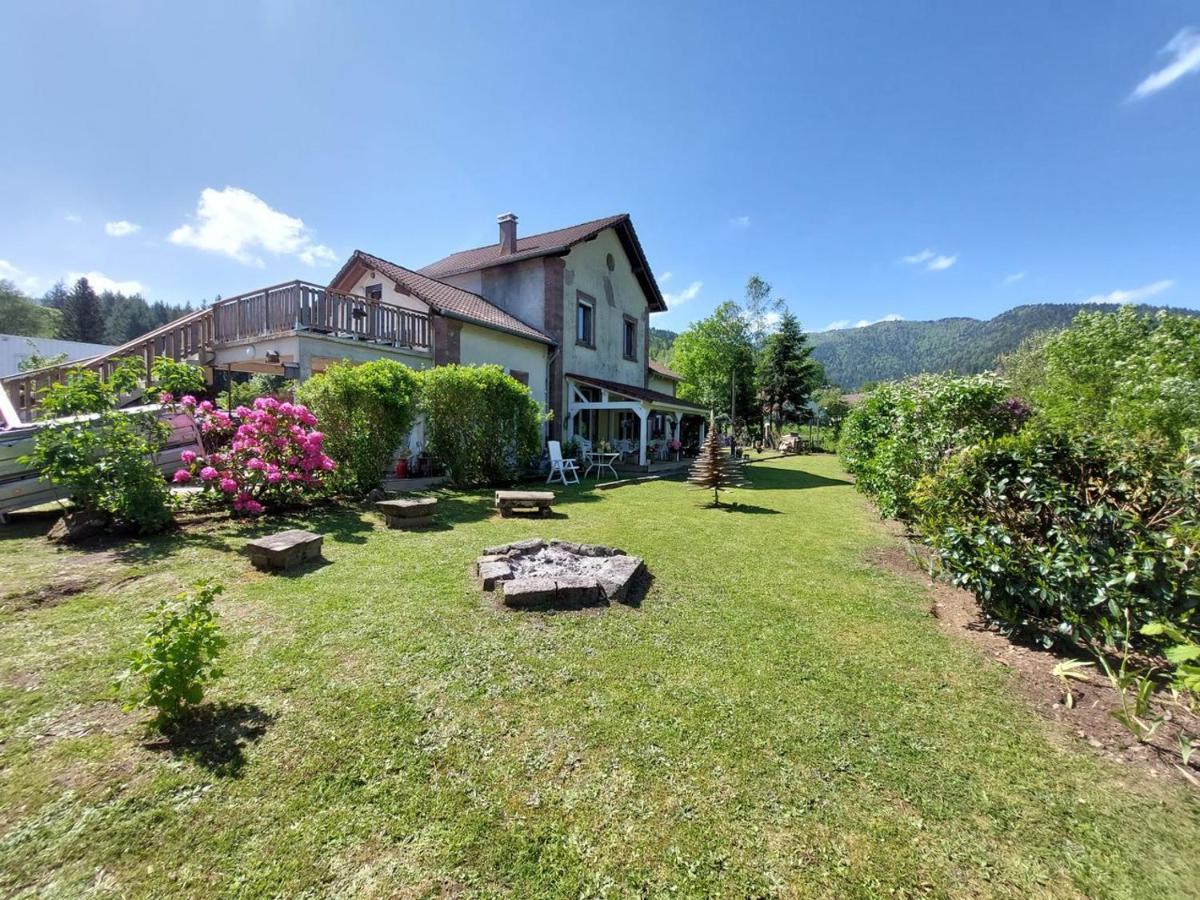 Au Bonheur Fait Maison Bed & Breakfast Saint Maurice sur Moselle Bagian luar foto